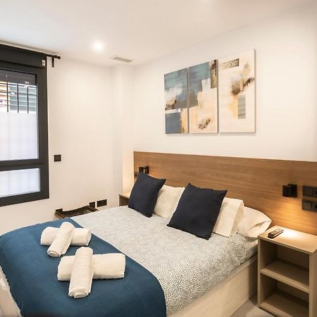 Apartamentos Bajeles Sevilla Urban מראה חיצוני תמונה