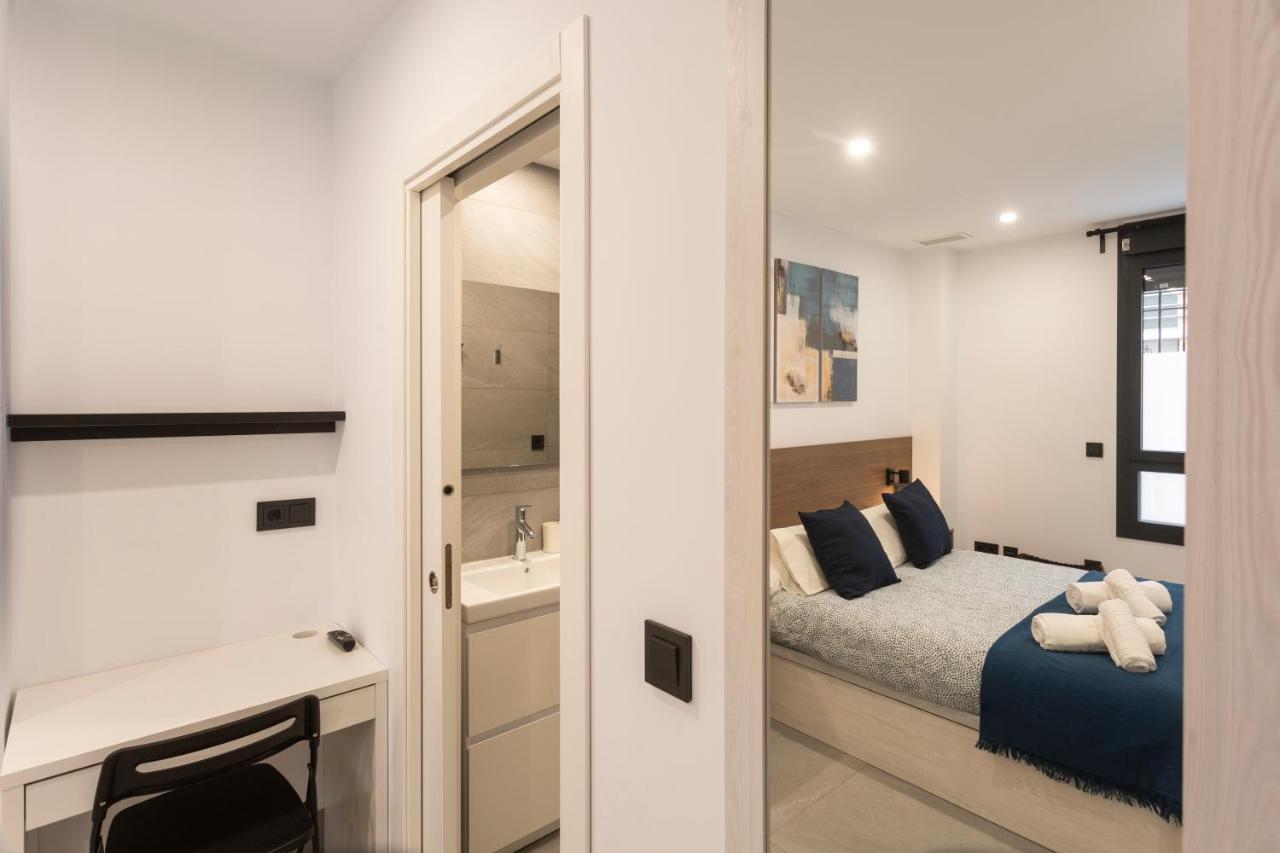 Apartamentos Bajeles Sevilla Urban מראה חיצוני תמונה