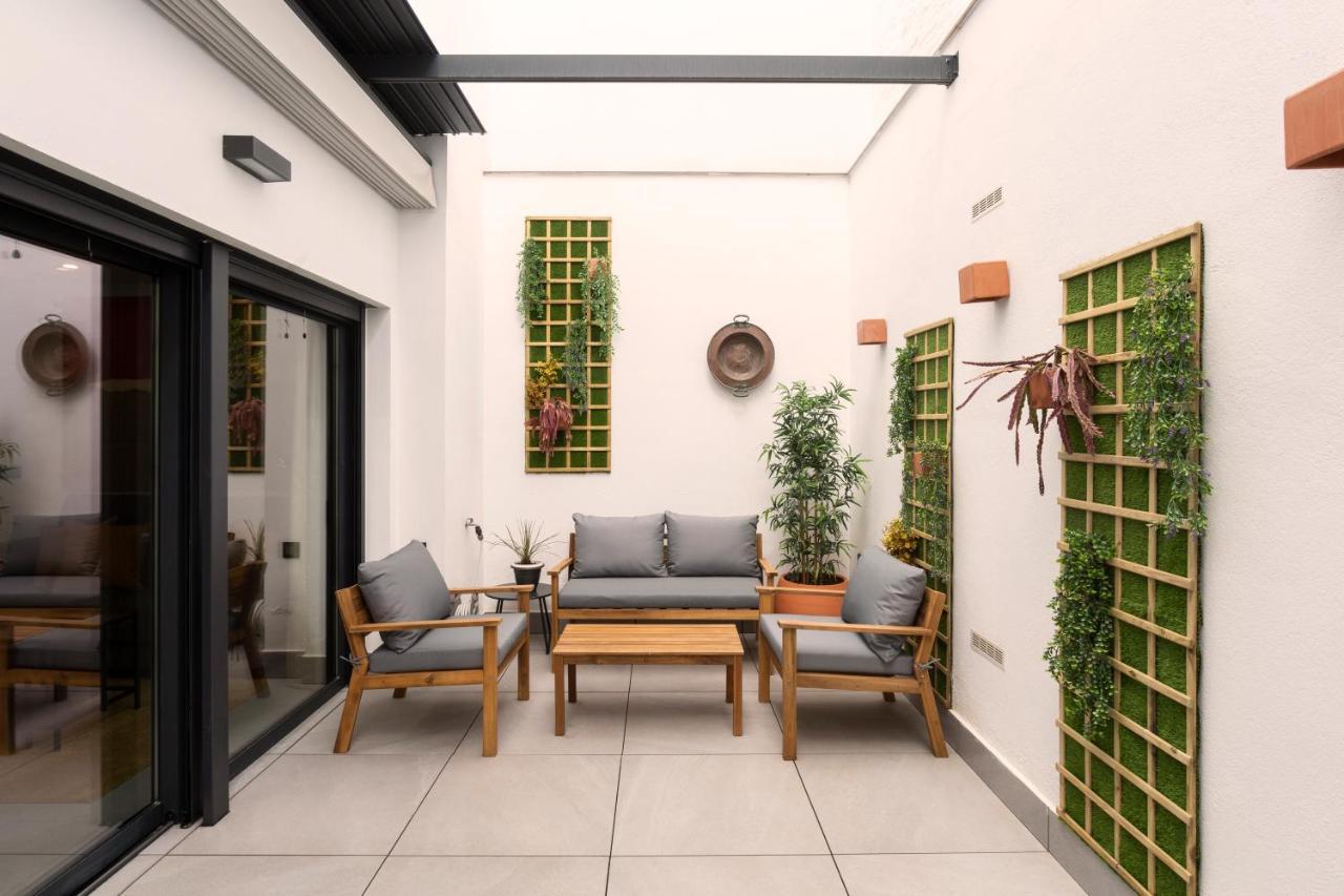 Apartamentos Bajeles Sevilla Urban מראה חיצוני תמונה