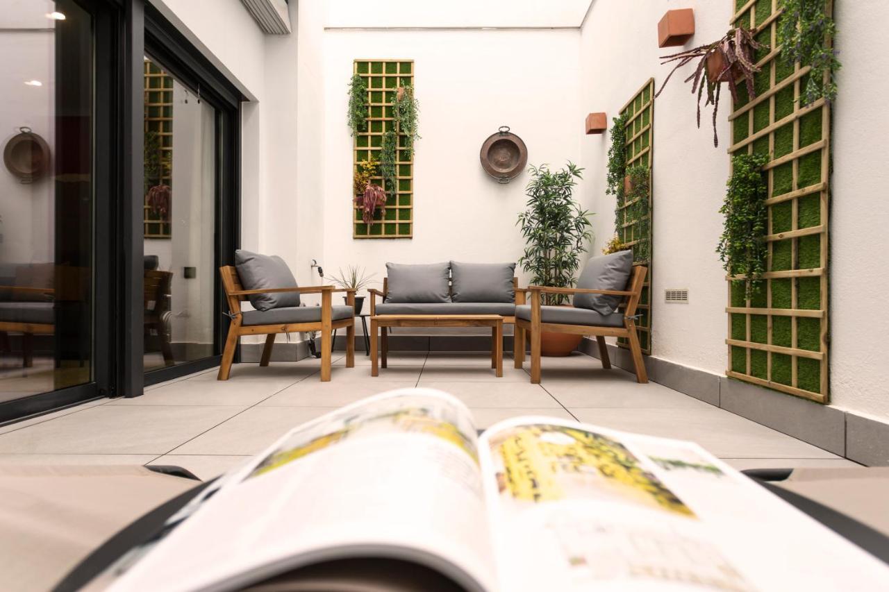 Apartamentos Bajeles Sevilla Urban מראה חיצוני תמונה