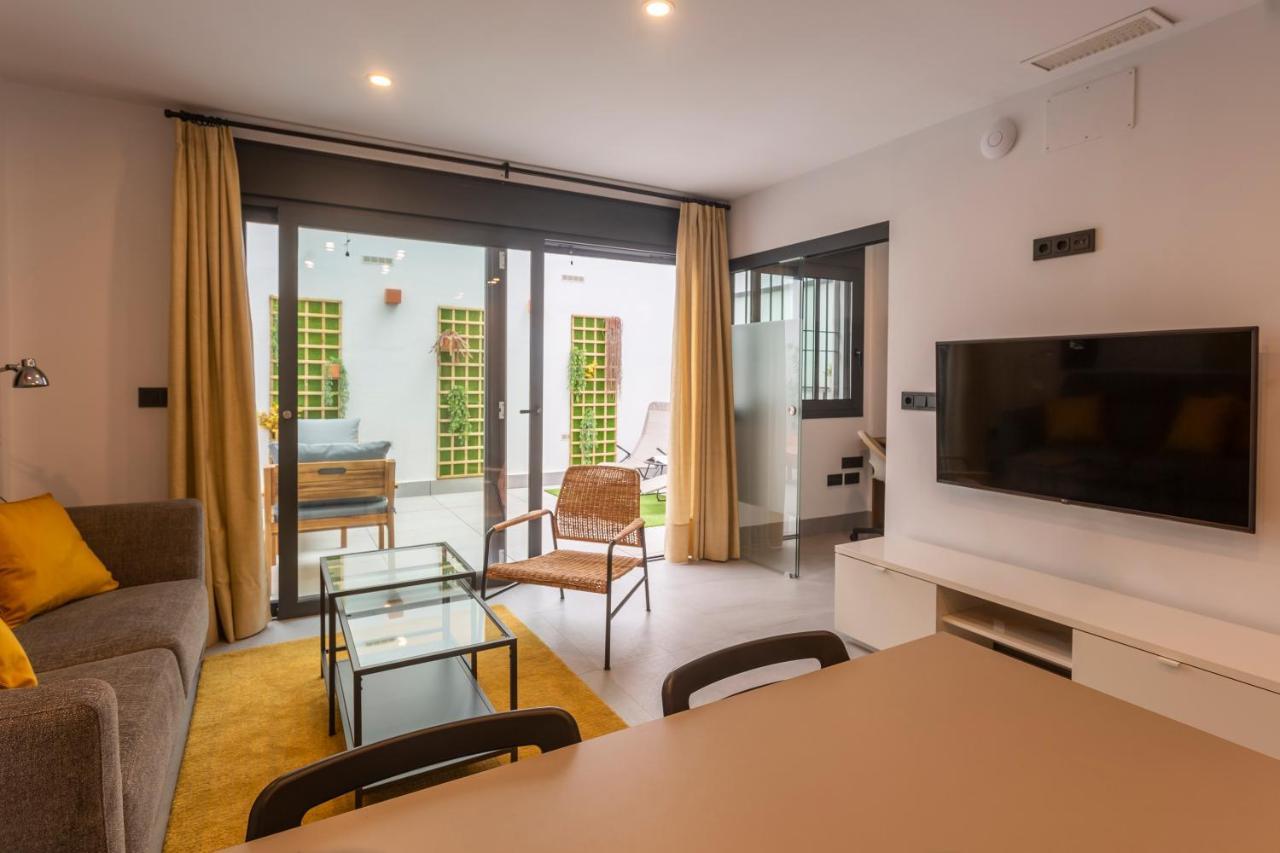 Apartamentos Bajeles Sevilla Urban מראה חיצוני תמונה