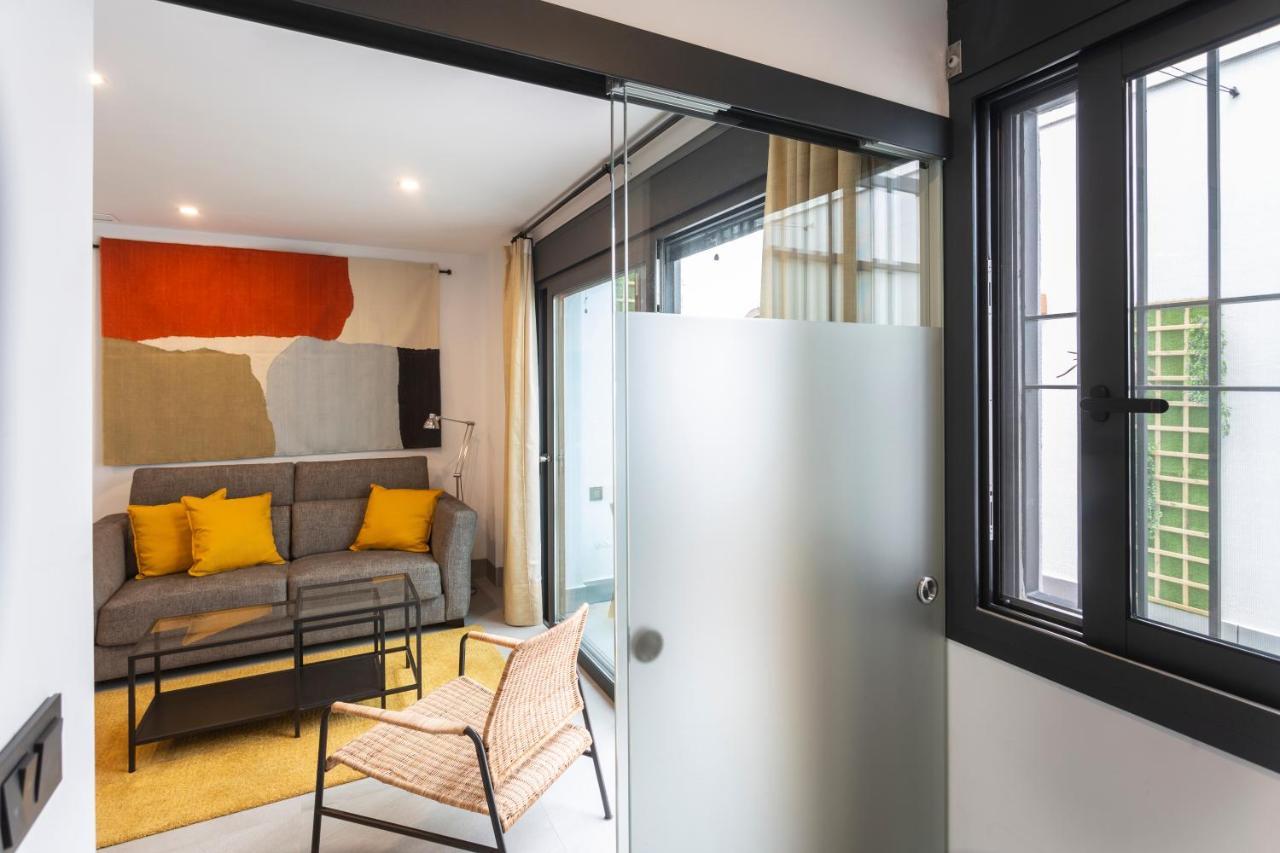 Apartamentos Bajeles Sevilla Urban מראה חיצוני תמונה