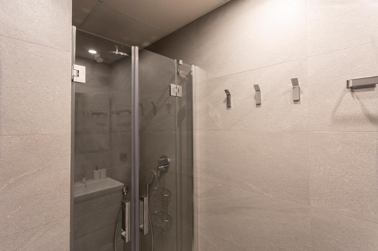 Apartamentos Bajeles Sevilla Urban מראה חיצוני תמונה