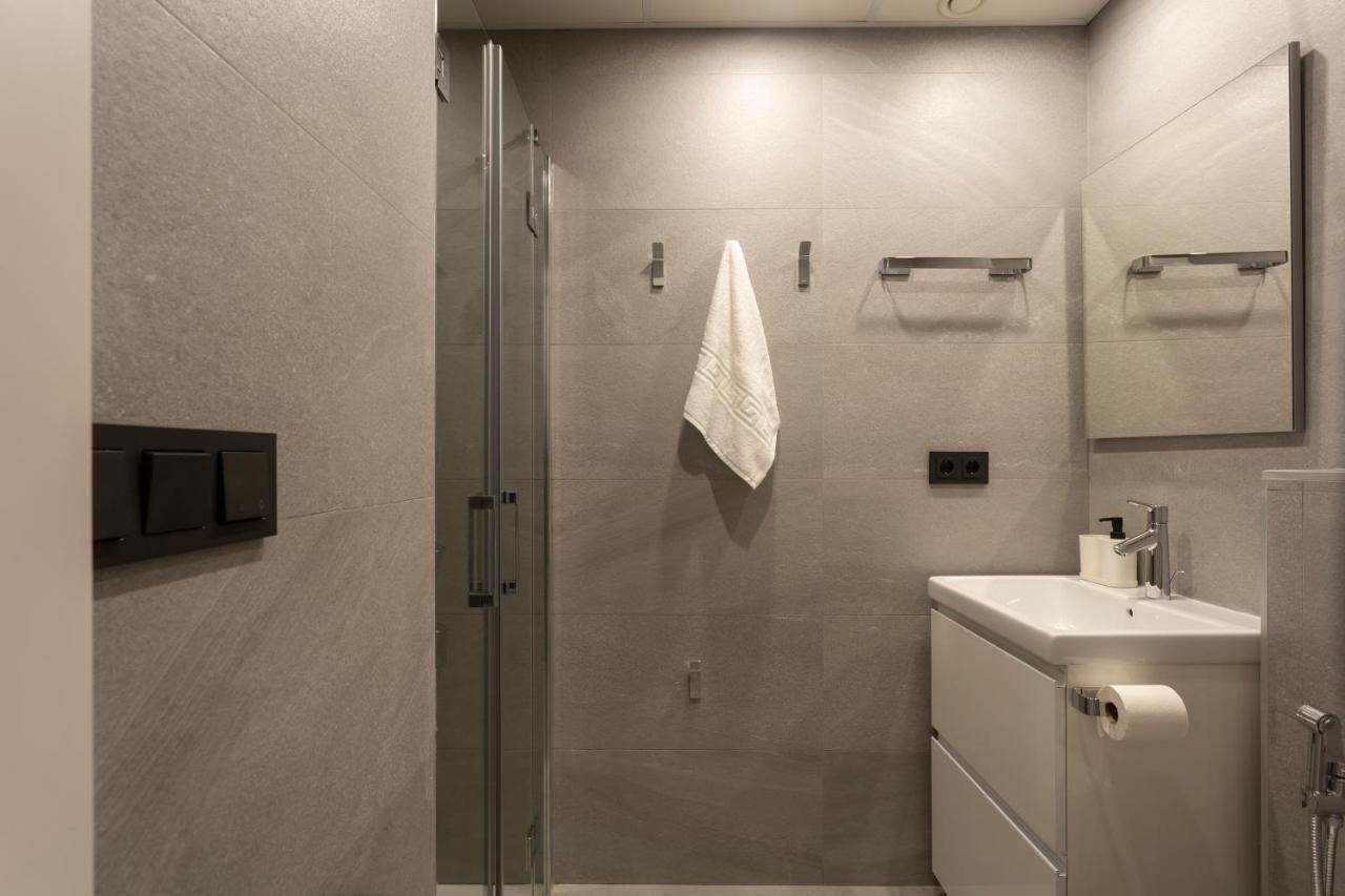 Apartamentos Bajeles Sevilla Urban מראה חיצוני תמונה