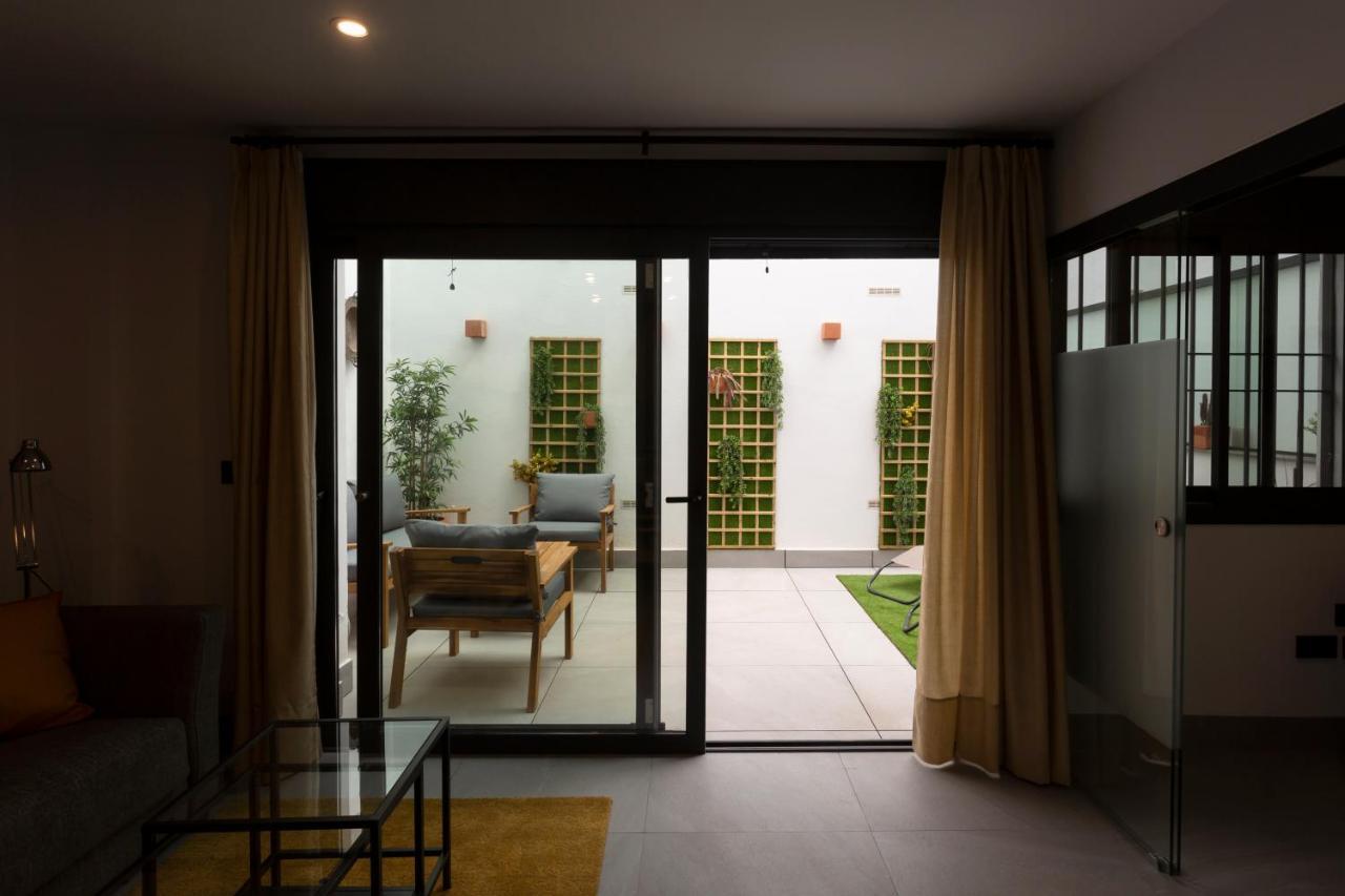 Apartamentos Bajeles Sevilla Urban מראה חיצוני תמונה