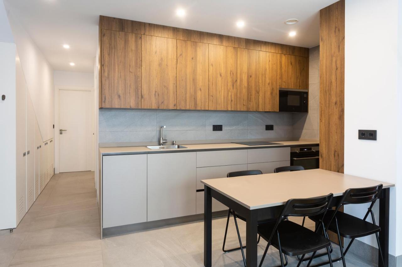 Apartamentos Bajeles Sevilla Urban מראה חיצוני תמונה