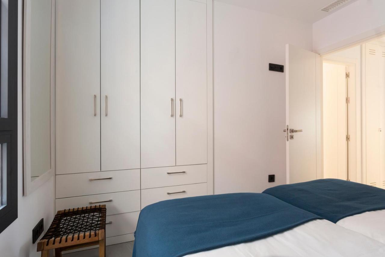 Apartamentos Bajeles Sevilla Urban מראה חיצוני תמונה