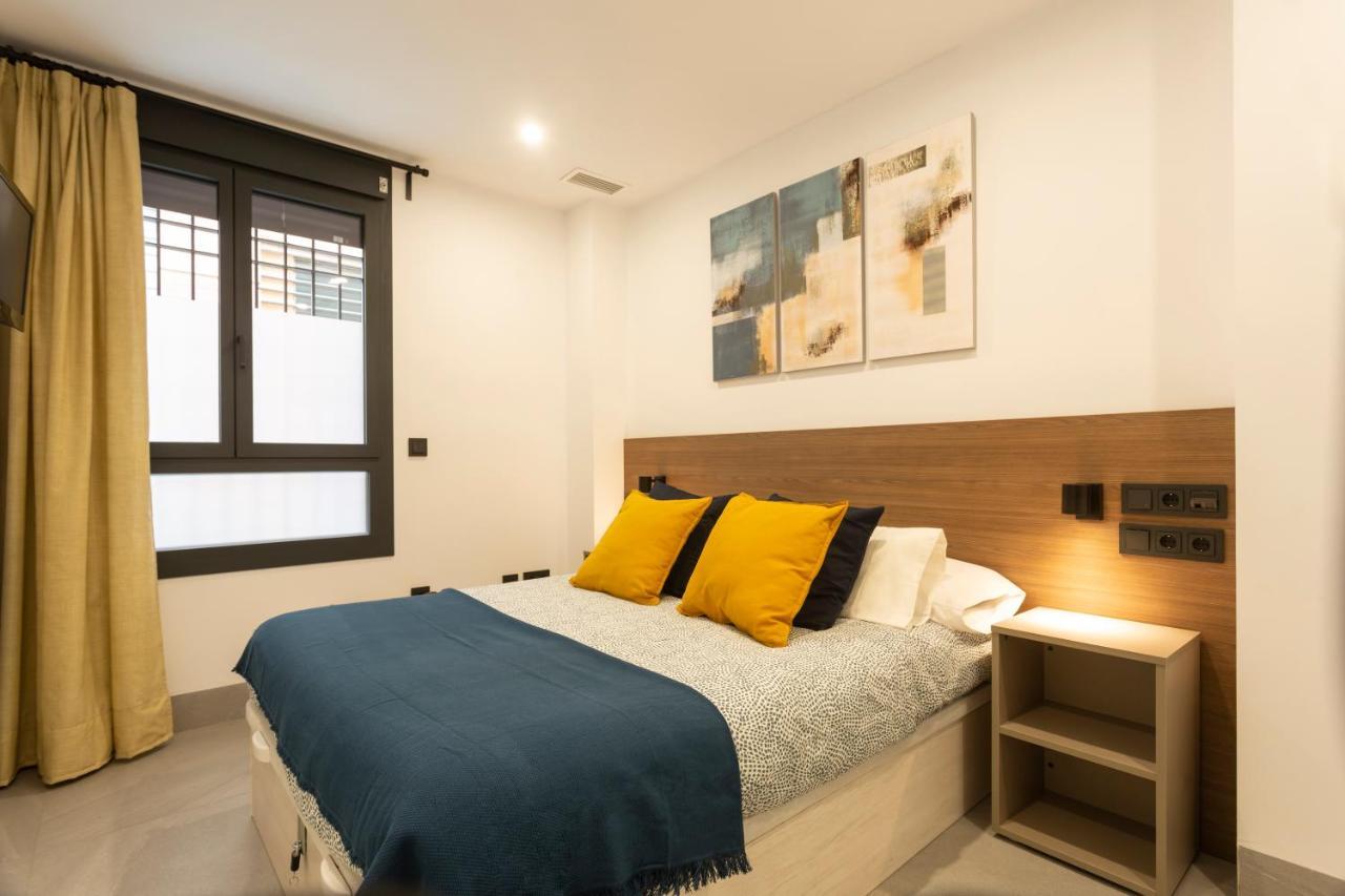 Apartamentos Bajeles Sevilla Urban מראה חיצוני תמונה