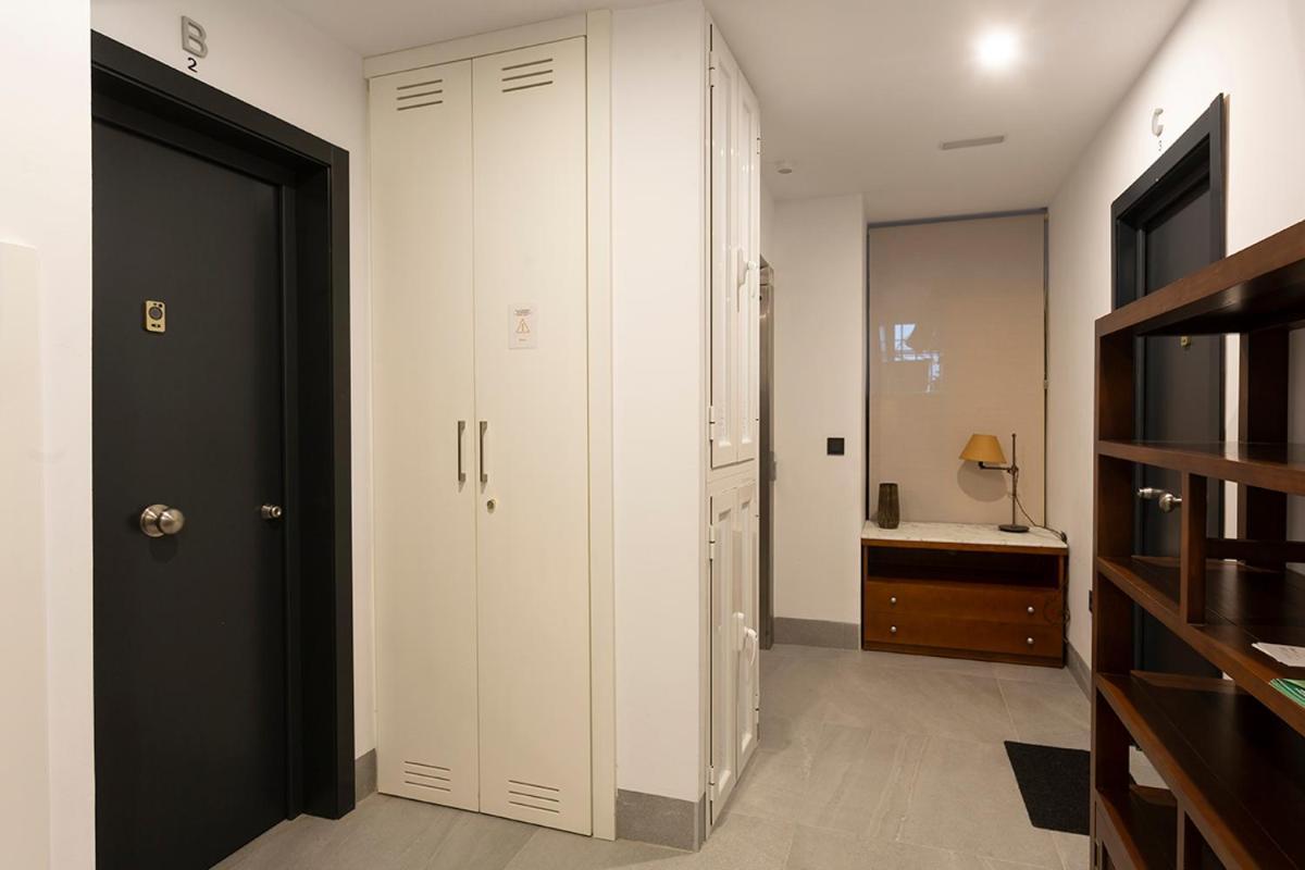 Apartamentos Bajeles Sevilla Urban מראה חיצוני תמונה